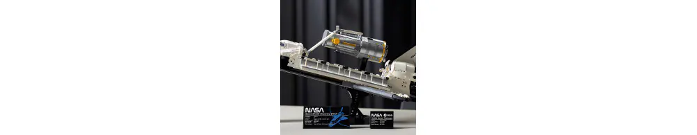 LEGO CREATOR EXPERT WAHADŁOWIEC DISCOVERY 10283