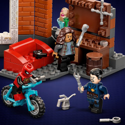 LEGO Spider-Man w warsztacie w Sanctum 76185