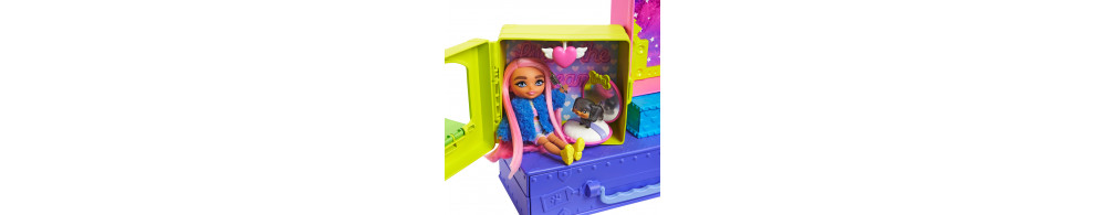 Barbie Extra Zestaw Mała lalka + zwierzątka HDY91