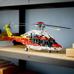 LEGO Technic Helikopter Airbus H175 42145