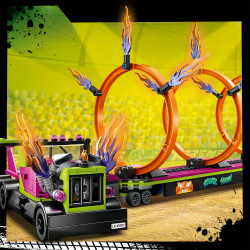 LEGO City Ciężarówka i ogniste obręcze 60357