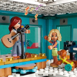 LEGO Friends Dom kultury w Heartlake 41748