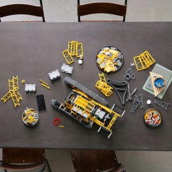 LEGO Technic Żuraw gąsienicowy Liebherr LR 42146