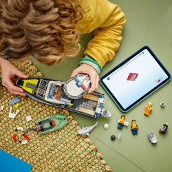 LEGO City Pościg łodzią policyjną, zabawka dla dzieci 60456