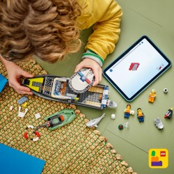 LEGO City Pościg łodzią policyjną, zabawka dla dzieci 60456