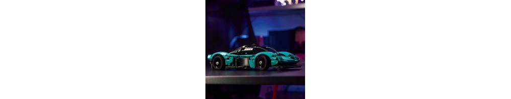 LEGO Technic Aston Martin Valkyrie 42208
