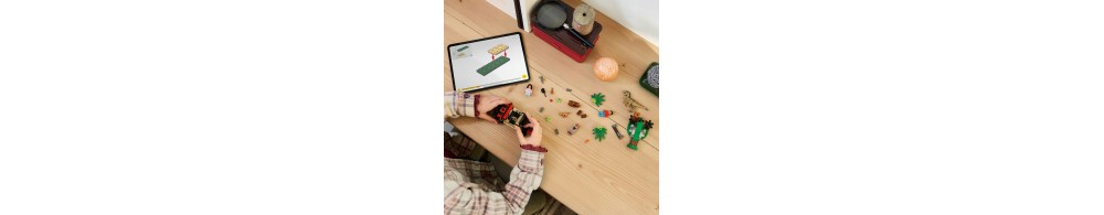 LEGO Jurassic World Ucieczka terenówką przed raptorem 76972