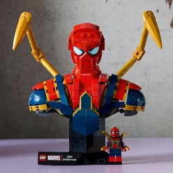 LEGO Marvel Popiersie Iron Spider-Mana 76326
