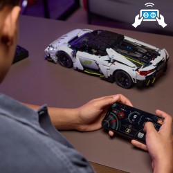 LEGO Technic Supersamochód Lamborghini Revuelto 42214