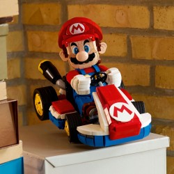 LEGO Super Mario Mario Kart: Mario i Standard Kart 72037