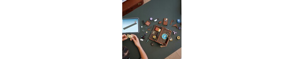 LEGO Wednesday Mieszkanie Rączki 76785