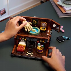 LEGO Wednesday Mieszkanie Rączki 76785