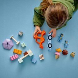 LEGO DUPLO Bluey Wyprawa po lody z Blue 10458