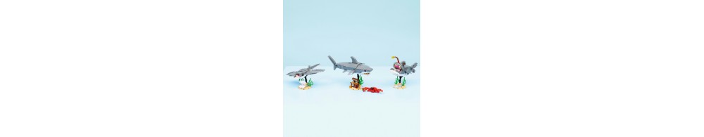 LEGO Creator Groźny rekin i skrzynia ze skarbem 31381