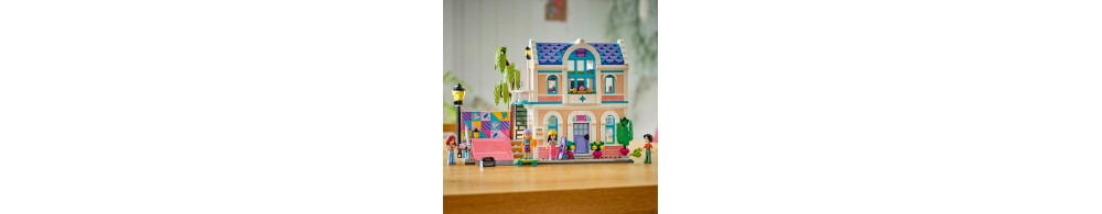 LEGO Friends Dom rodzinny Liann 42687