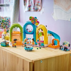 LEGO Friends Niezwykła sala zabaw 42686