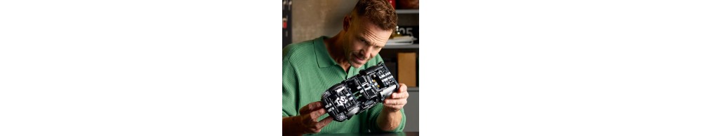 LEGO Technic Samochód wyścigowy 1966 Ford GT40 MKII 42223