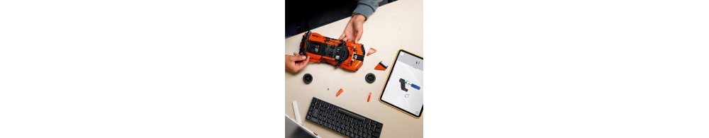 LEGO Technic Hipersamochód Bugatti Chiron Pur Sport 42222