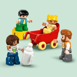 LEGO DUPLO Nowoczesny dom rodzinny 3 w 1 z figurkami 10470