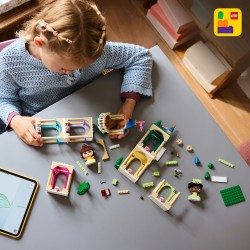 LEGO Disney Princess Mała Bella i Tiana z zamkiem 43291