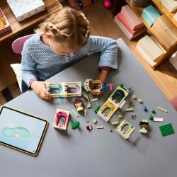 LEGO Disney Princess Mała Bella i Tiana z zamkiem 43291