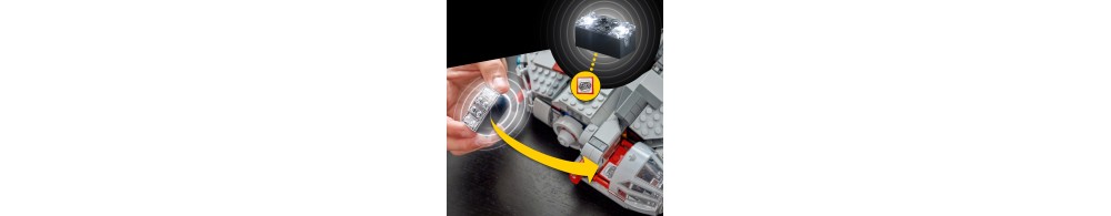 LEGO Star Wars SMART Play: Sokół Millennium 75426