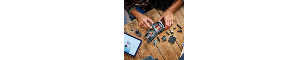 LEGO DC Batman: Batmobil z filmu Batman 76332