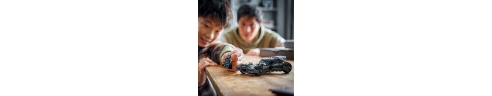 LEGO DC Batman: Batmobil z filmu Batman vs Superman 76331