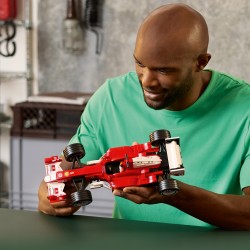 LEGO Icons Ferrari F2004 i Michael Schumacher, bolid F1 11375