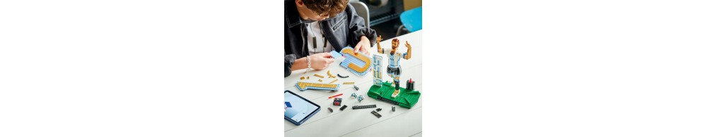 LEGO Editions Lionel Messi - piłkarska legenda 43015