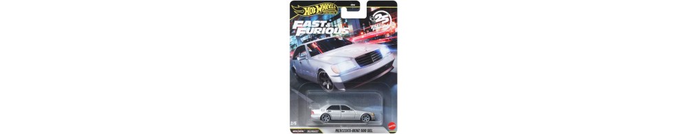 Hot Wheels Premium Mercedes-Benz 500 SEL JHW67