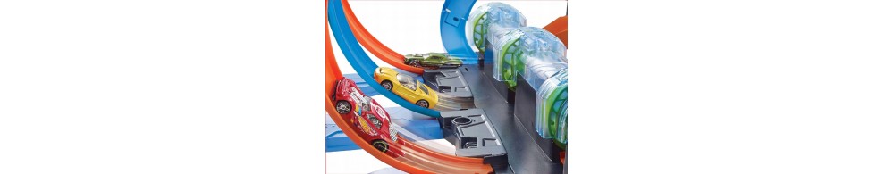 Hot Wheels Pętle grozy z samochodzikiem FTB65