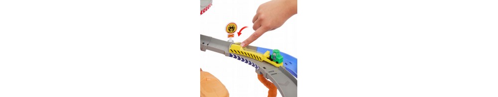 Tor Mattel Cars Auta droga ratunkowa wyścig z przeszkodami zestaw JFL57