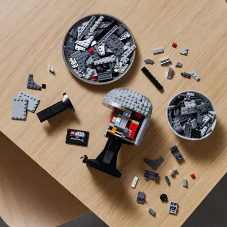 Wielbiciele serialu „Star Wars: The Mandalorian mogą odkryć swoją kreatywną strefę, budując kolekcjonerską replikę LEGO® Star Wars™ Hełm Mandalorianina™ (75328). 