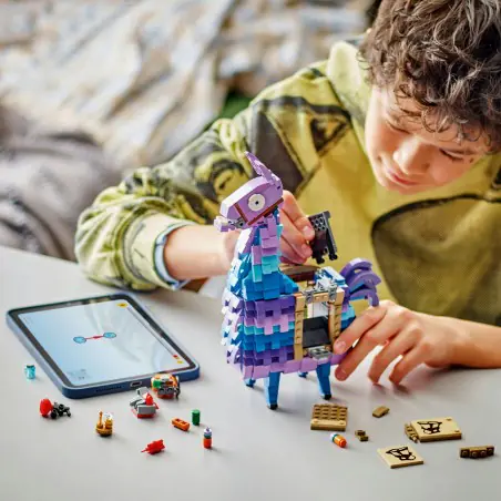  Inspirowany kultowym strojem z gry LEGO® Fortnite